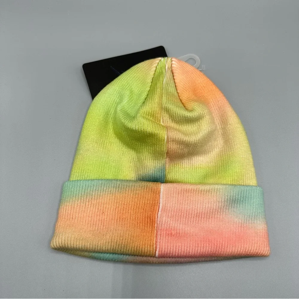 Nike Jordan Tie Dye Knit Warm Beanie Hat Boys Size 8/20 Orange Green